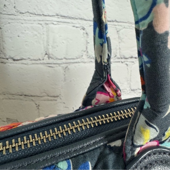 Vera Bradley Carson East West Pretty Posies Tote Bag - Picture 4 of 9